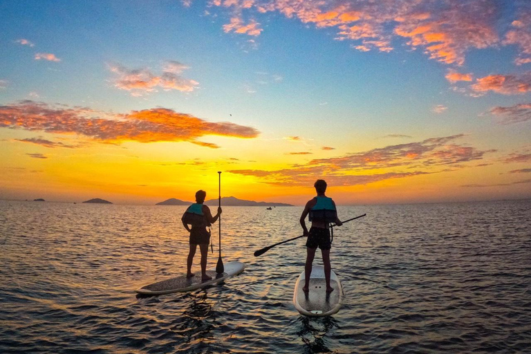 Mad Monkey Hoi An: SUP Tour Sunset Tour mit Bier