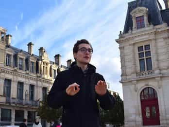 Poitiers: Discover all the City's Heritage in a Walking Tour