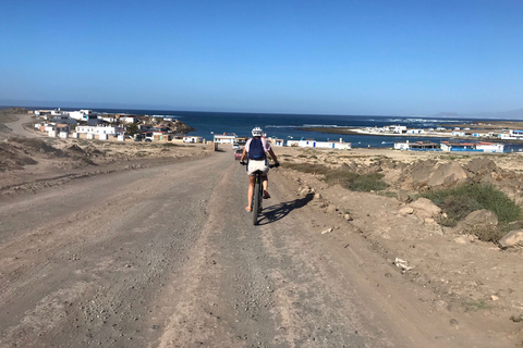 Fuerteventura Nord: Tour guidato PREMIUM in e-bikeTour Coast to Coast PREMIUM in Ebike, 45 km (moderato)