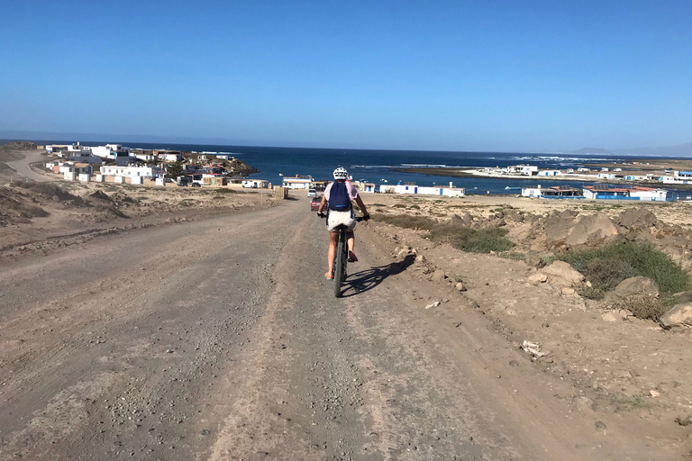 Fuerteventura Nord: Tour guidato PREMIUM in e-bikeTour Coast to Coast PREMIUM in Ebike, 45 km (moderato)