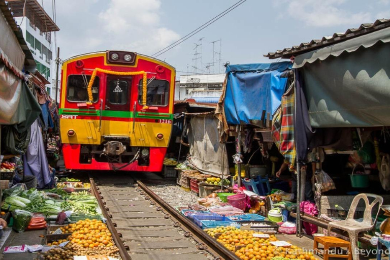 Bangkok: Floating Market, Railway Market & Ayutthaya Tour