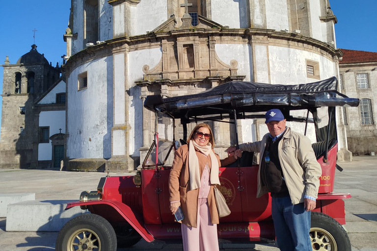 Tour Porto: Classic Adventure in Electric Tuk Tuk Porto: Classic Tour 3h