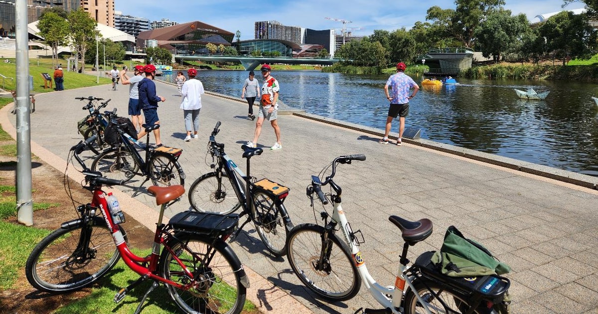 アデレード：電動自転車市内ツアーまたはレンタルのみ GetYourGuide
