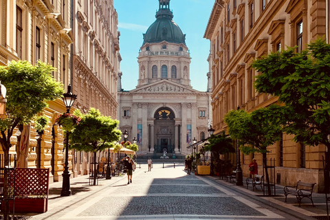 Klassische Budapest Stadtbesichtigungstour Russischer JeepBudapest: Stadtbesichtigung, private Tour im Stadtzentrum