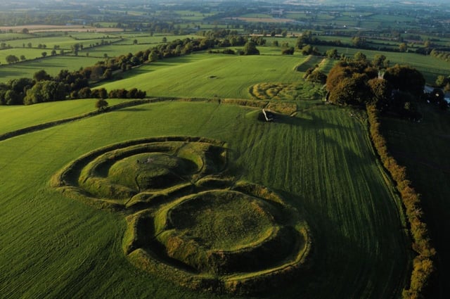 From Dublin: Celtic Boyne Valley and Ancient Sites Tour