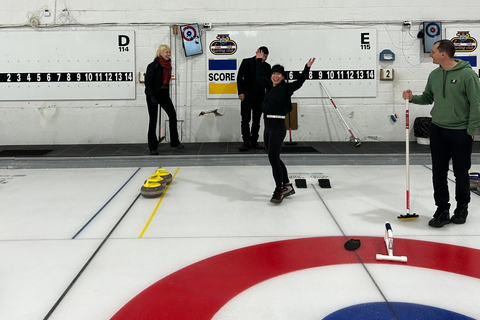 Montréal : expérience de curling avec moniteur et équipement