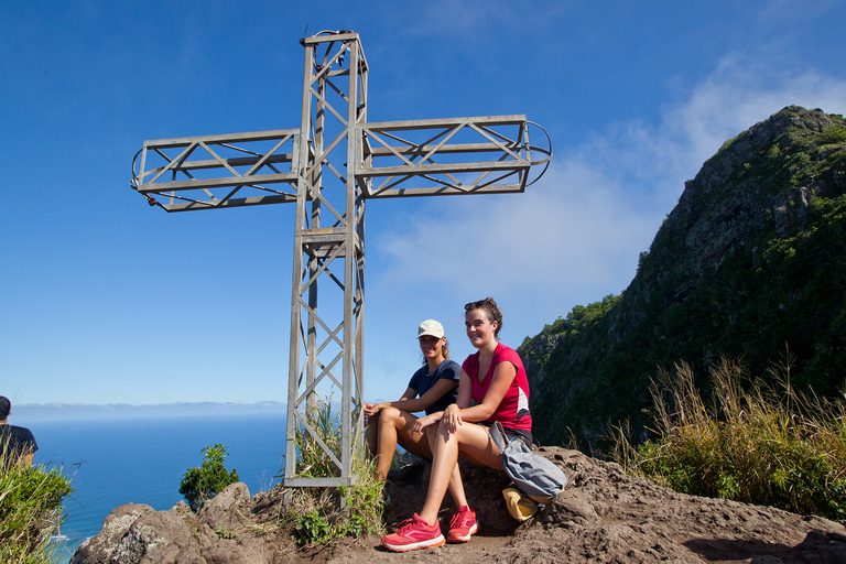 Montagne du Morne, randonnée emblématique avec les meilleurs guides locauxRandonnée dans la montagne du Morne - Groupe