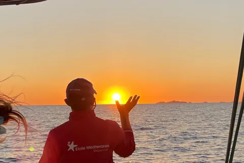 Bewundere den Sonnenuntergang über den Sanguinaires-Inseln