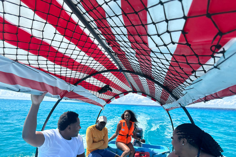 Mnemba Island: Delfiner och snorkling med gratis upphämtningDelad tur: Gratis upphämtning i Nungwi/Kendwa och Mnemba-avgifter