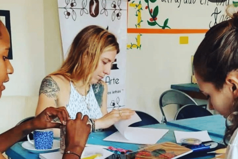 Cali: Taller de Encuadernación ArtesanalTaller de Encuadernación Libreta Viajera - Puntada Larga