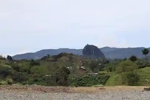 Guatapé Tour: All Inclusive Weekend