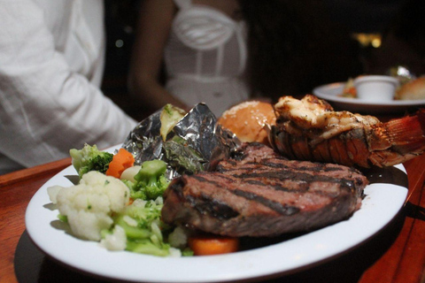 Cancun: Romantic evening in galleon with dinner and open bar Only Entrance - Vegetarian Dinner