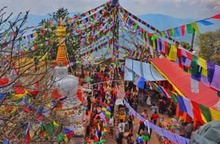 Kathmandu: Wanderung auf den Nagarjun-Hügel mit Hotelabholung