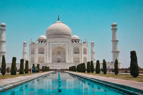 Incredibile tour privato dell'alba del Taj Mahal da Delhi in auto