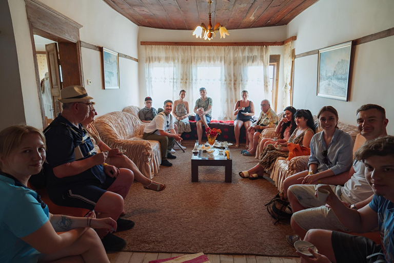 Berat: Raki 7 tastes & Meze Pairing Dinner with Sommelier Spanish speaking