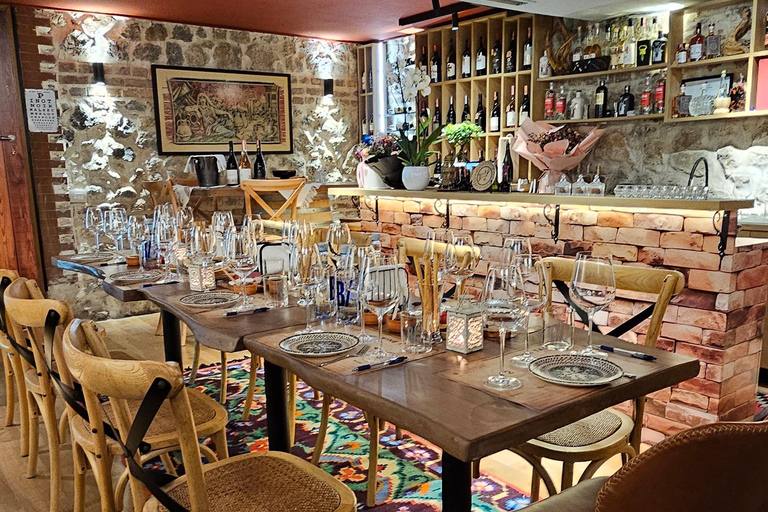 Tirana - Dua Vere – Albanian Wine Tasting Reserve Selection – with Barrel-Aged Raki (premium label)