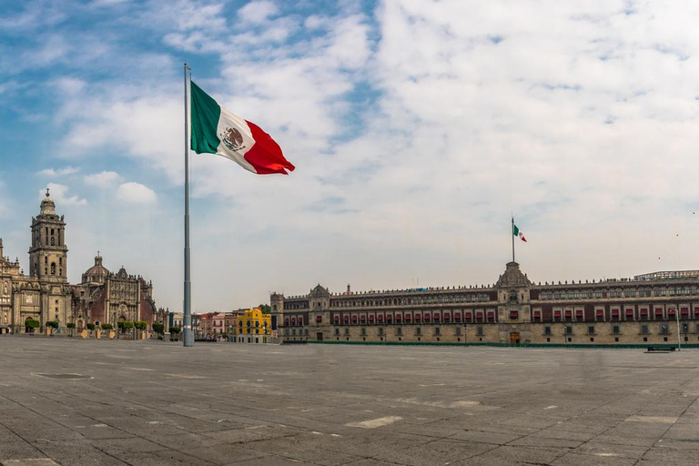 Guided Historic Downtown Walking Tour in Mexico City