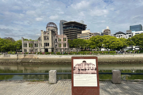 Hiroshima; Hiroshima Vredesherdenkingsmuseum en Kasteeltour