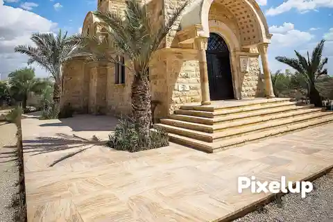 Till doplatsen och Döda havet från Amman.