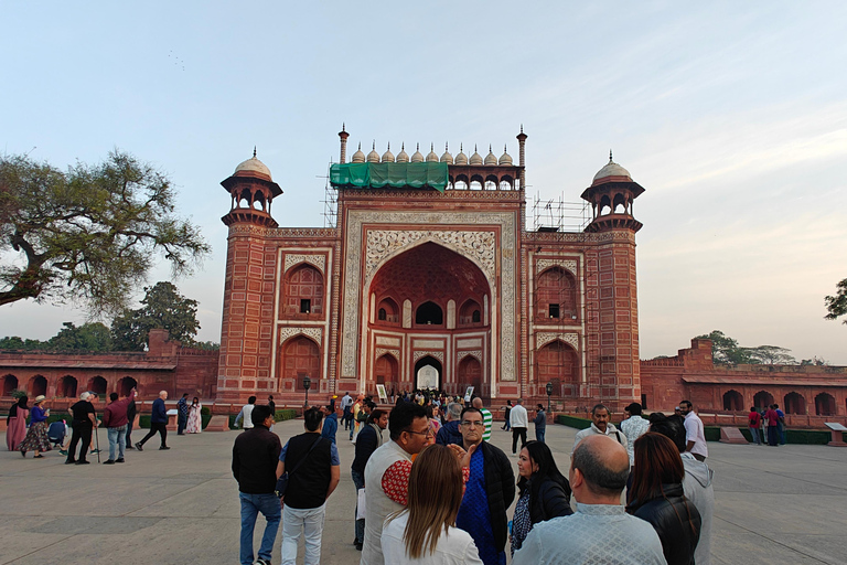 From Delhi: Taj Mahal Sunrise Tour with Elephant SOS Centres Tour with Car, Driver, Ticket, Guide & 5star Meals