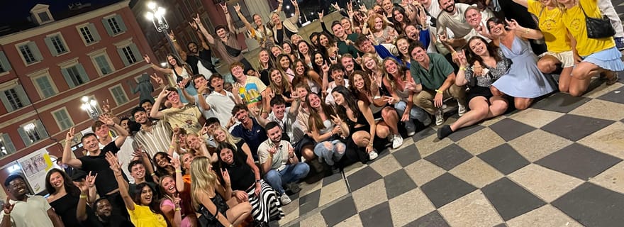 Cannes : Bar Crawl Madness 4 bars, jeux endiablés et entrée VIP en boîte de nuit