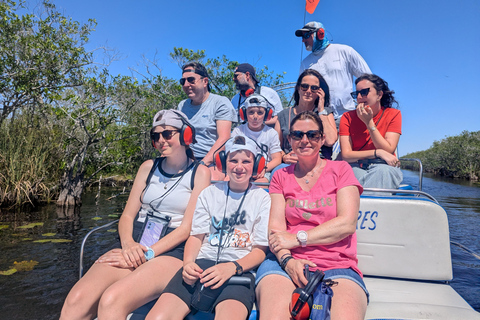 Everglades airboat excursion with a French-speaking live guide Everglades airboat excursion with a French-speaking guide