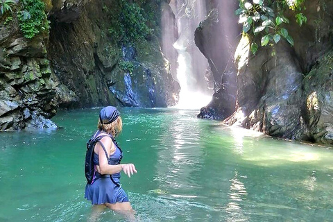 Cali: Pacific Jungle Trek to Hidden Pools & La Sirena Falls