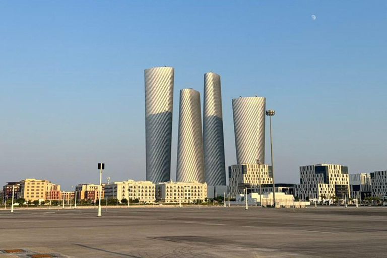 Doha: Souq Wakif and Popular Spots Tour + Traditional Lunch