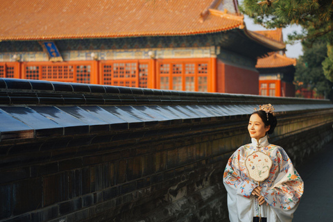 Beijing: Ming Dynasty Costume Experience Families or Couples 3 person - Ming Dynasty Chinese costume experience