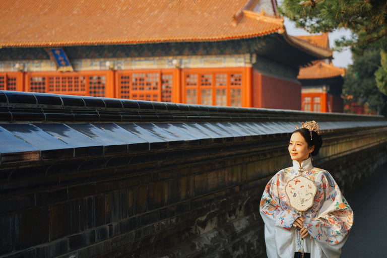 Beijing: Ming Dynasty Costume Experience Families or Couples 3 person - Ming Dynasty Chinese costume experience