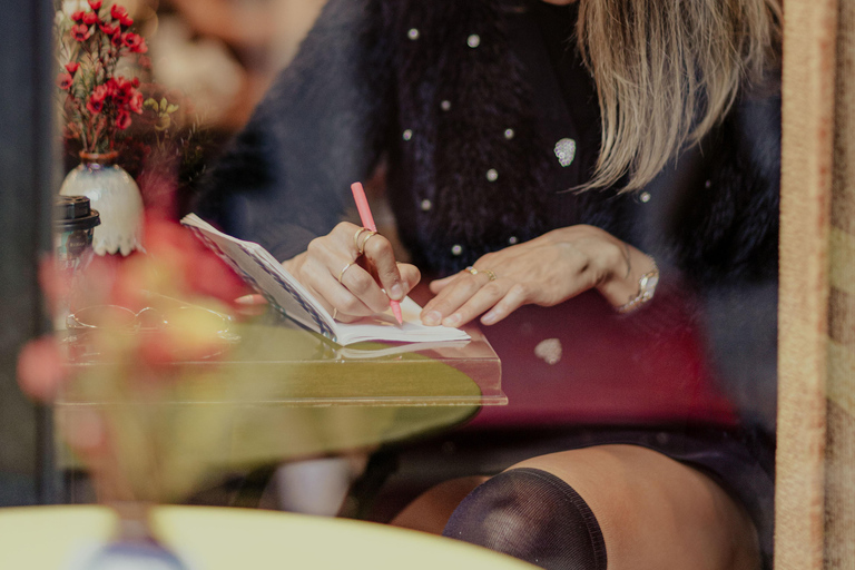 Photoshoot with a Talented PhotographerSingle/Couple Photoshoot