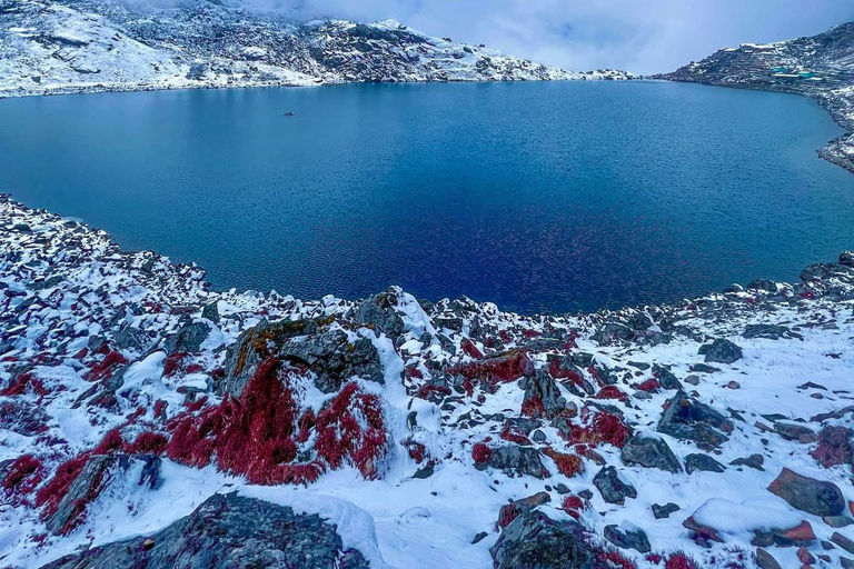 Kathmandu: Gosaikunda & Langtang Valley Trek
