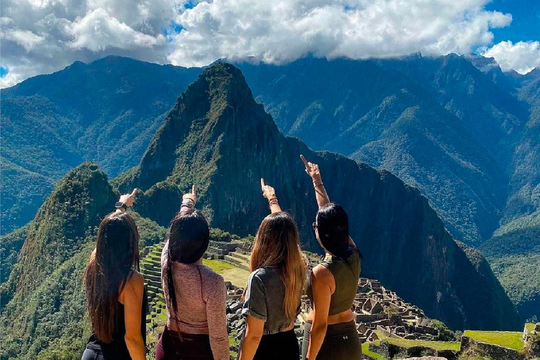 From Cusco: 2 Days, Sacred Valley and Machu Picchu via the scenic route Panoramic Train & Standard Hotel with Lunch in Machu Picchu