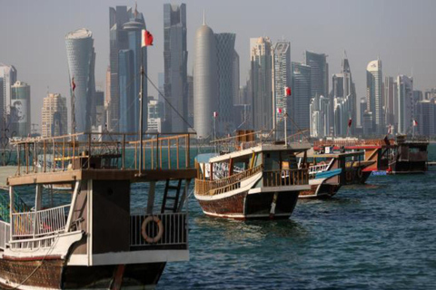 Stadsutflykt i Doha och åktur med traditionell Dhow-båt i träStadsutflykt i Doha och båtresa med traditionell Dhow i trä