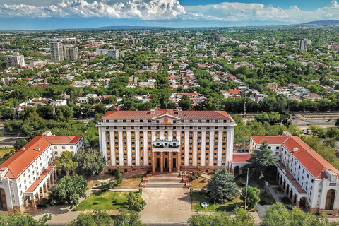 Tour a piedi guidato privato del centro storico di Mendoza2 ore: Tour della città vecchia