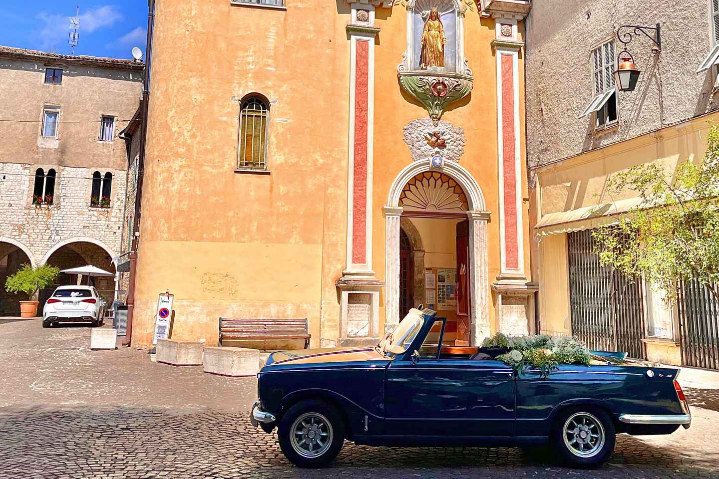 French Riviera: Private tour in a vintage convertible car
