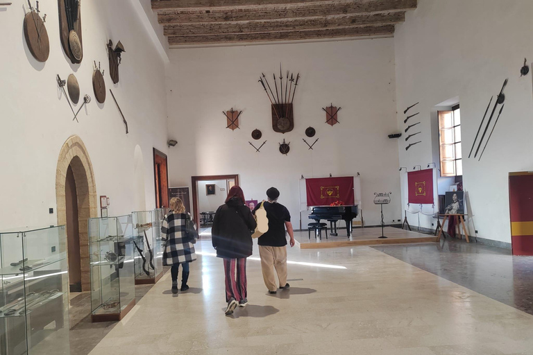 From Palermo: Medieval castle tour of Caccamo and Cefalù. SHARED TOUR