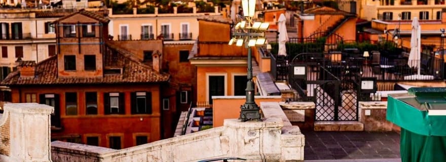 Rome : Conduisez une Ferrari California – Visite Privative de Luxe