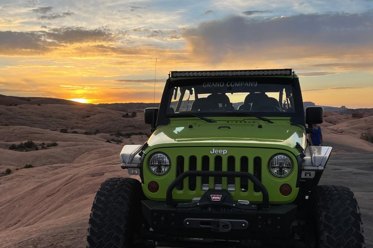 Excursion en Jeep à MoabExcursion en Jeep au coucher du soleil à Moab