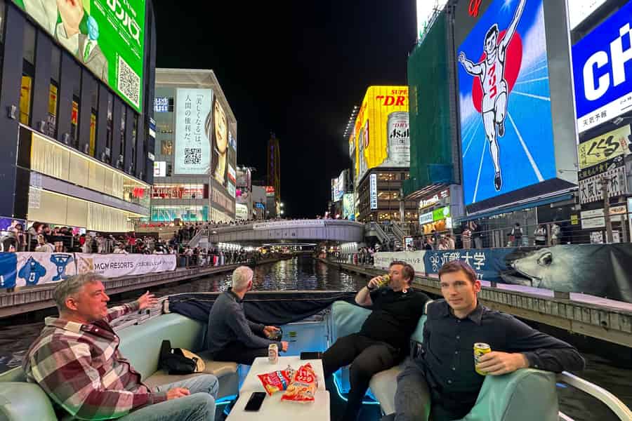 Osaka: Dotonbori-Flusskreuzfahrt mit Blick auf das Glico-Schild und die Neonlichter. Foto: GetYourGuide Osaka: Dotonbori-Flusskreuzfahrt mit Blick auf das Glico-Schild und die Neonlichter. Foto: GetYourGuide