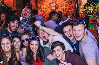 Madrid: VIP-Kneipentour mit Getränken und Guide