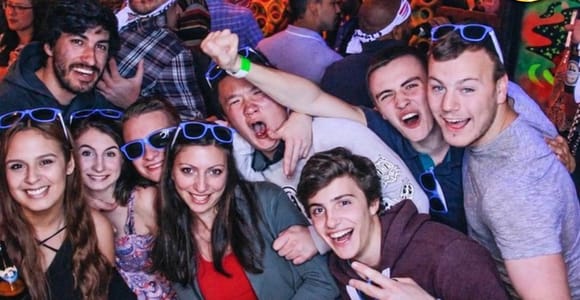 Malta: VIP Pub Crawl with Drinks Premium