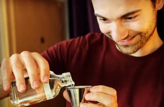 Dresden: Cocktail-Kurs für Anfänger mit praktischem Mixen