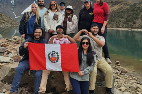 Cusco: City Tour and Humantay Lagoon 2-Day Trip