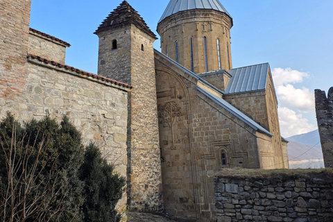 Kazbegi & Gudauri from Tbilisi: Flexible Return on Any Day