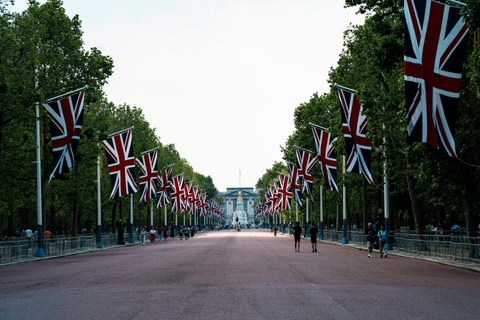 London: Buckingham Palace State Rooms & Royal Walking Tour