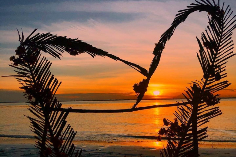 Zanzibar: Jozani Forest, Salaam & Maalum Caves and Sunset