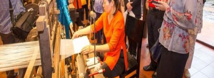 Découvrez le processus traditionnel de fabrication de la soie dans le village de la soie de Hoi An