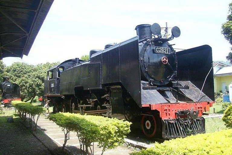 De Yogyakarta: Museu Ferroviário da Indonésia e passeio de comboio