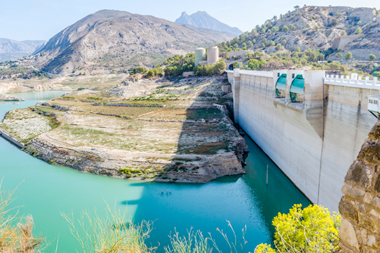 Van Calpe naar Relleu&#039;s spannende canyonwandeling